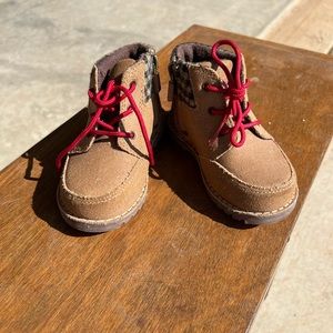 Ugg kid shoes
